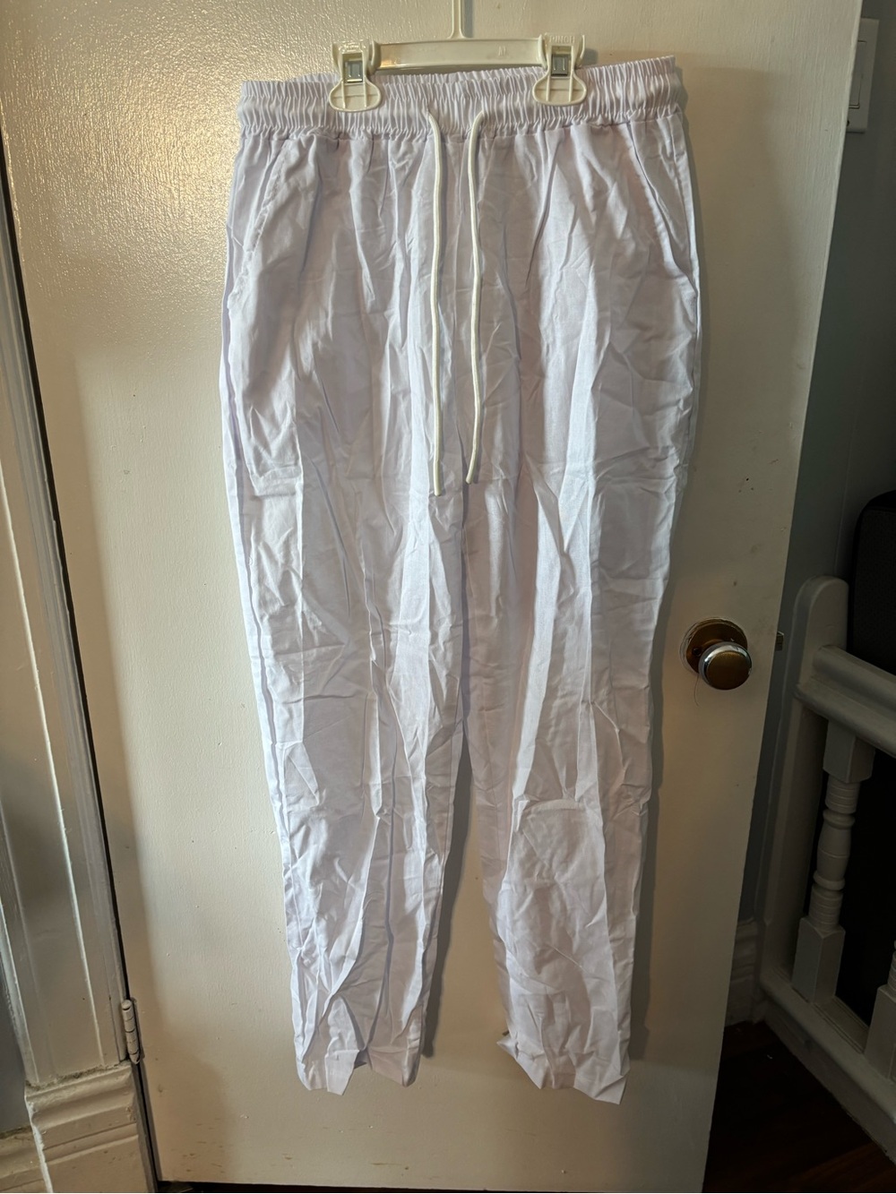 Woman’s White Drawstring Elastic Waist Pants